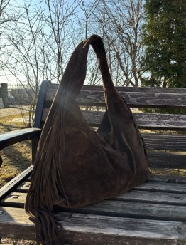 Сумка женская из натуральной кожи на плечо Genuine Leather с бахрамой, коричневая