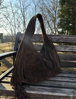 Сумка женская из натуральной кожи на плечо Genuine Leather с бахрамой, коричневая